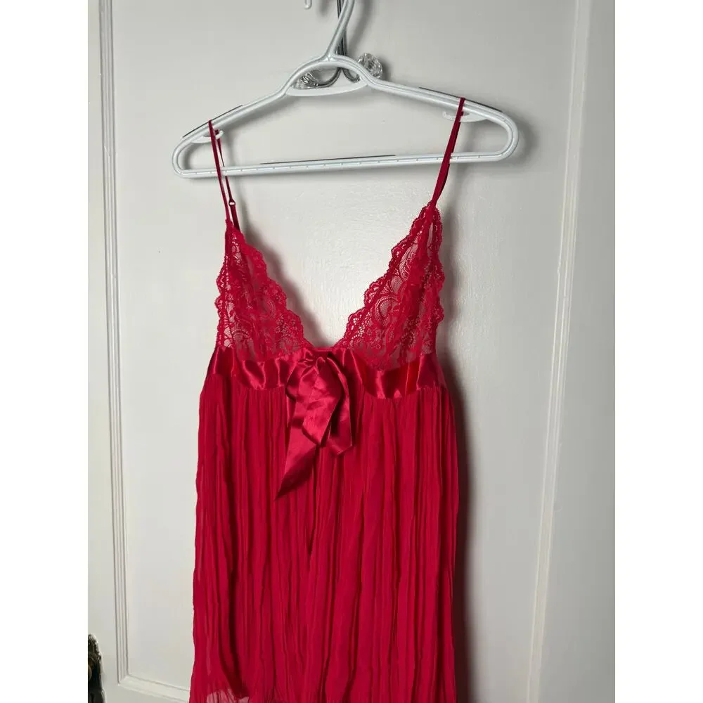Victoria's Secret Red Lace Pleated Babydoll Chemise Slip Lingerie Women's Size L